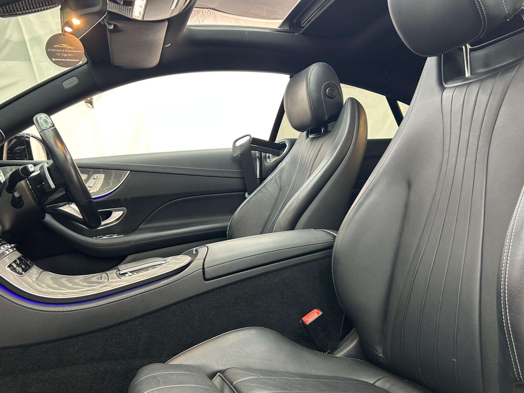 Mercedes-Benz E Class view 49