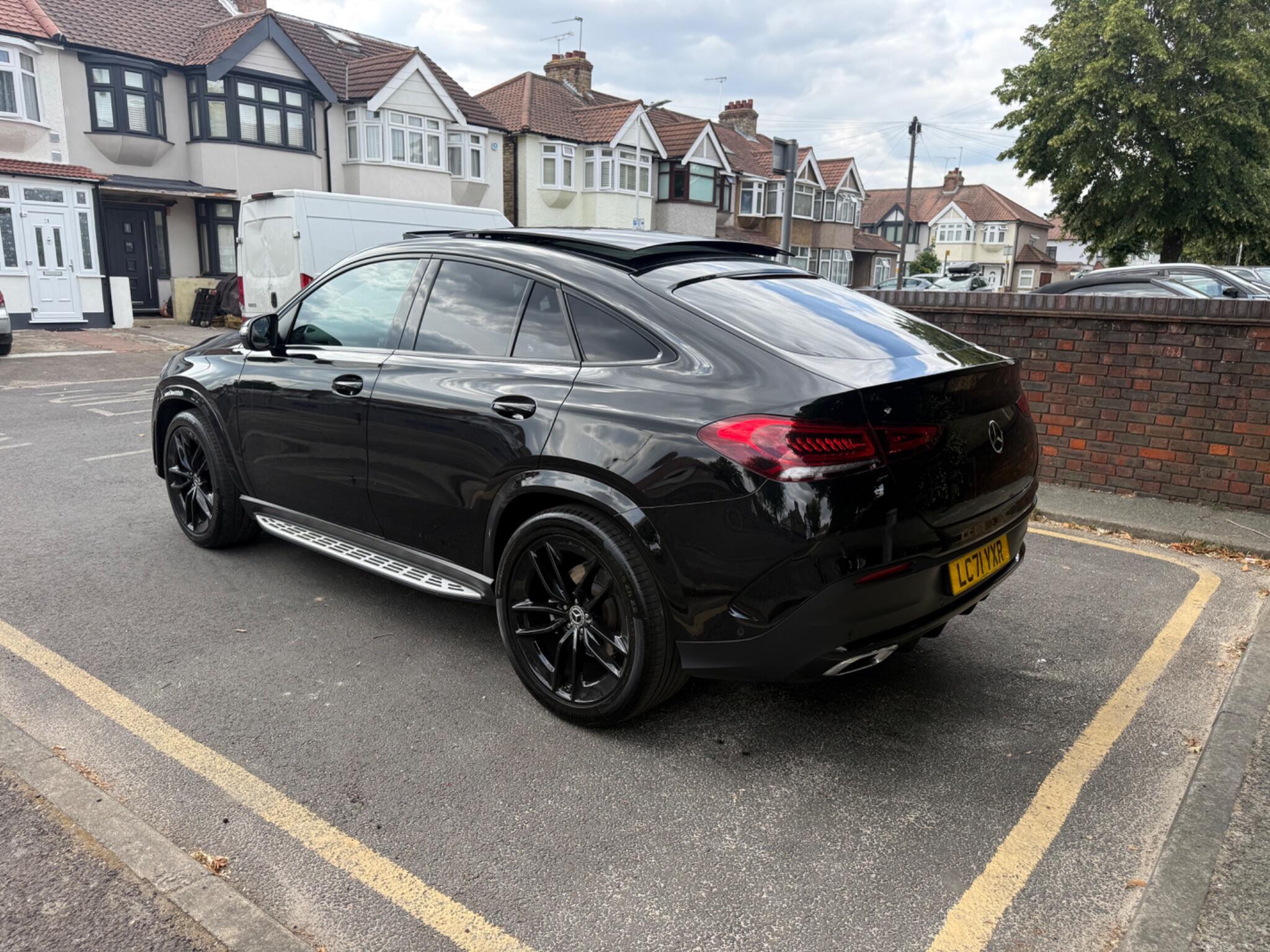 Mercedes-Benz Gle view 4