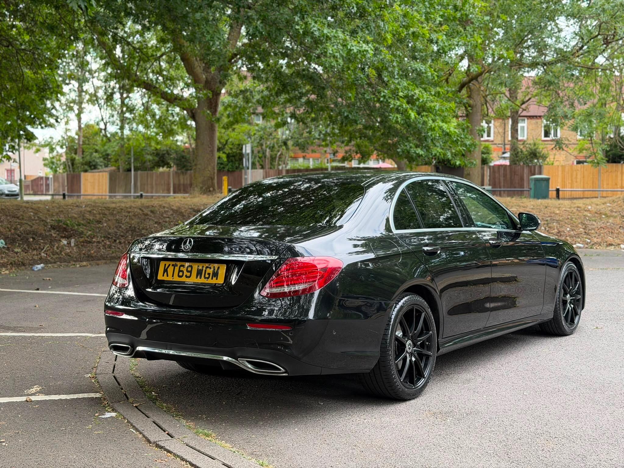 Mercedes-Benz E-Class view 4