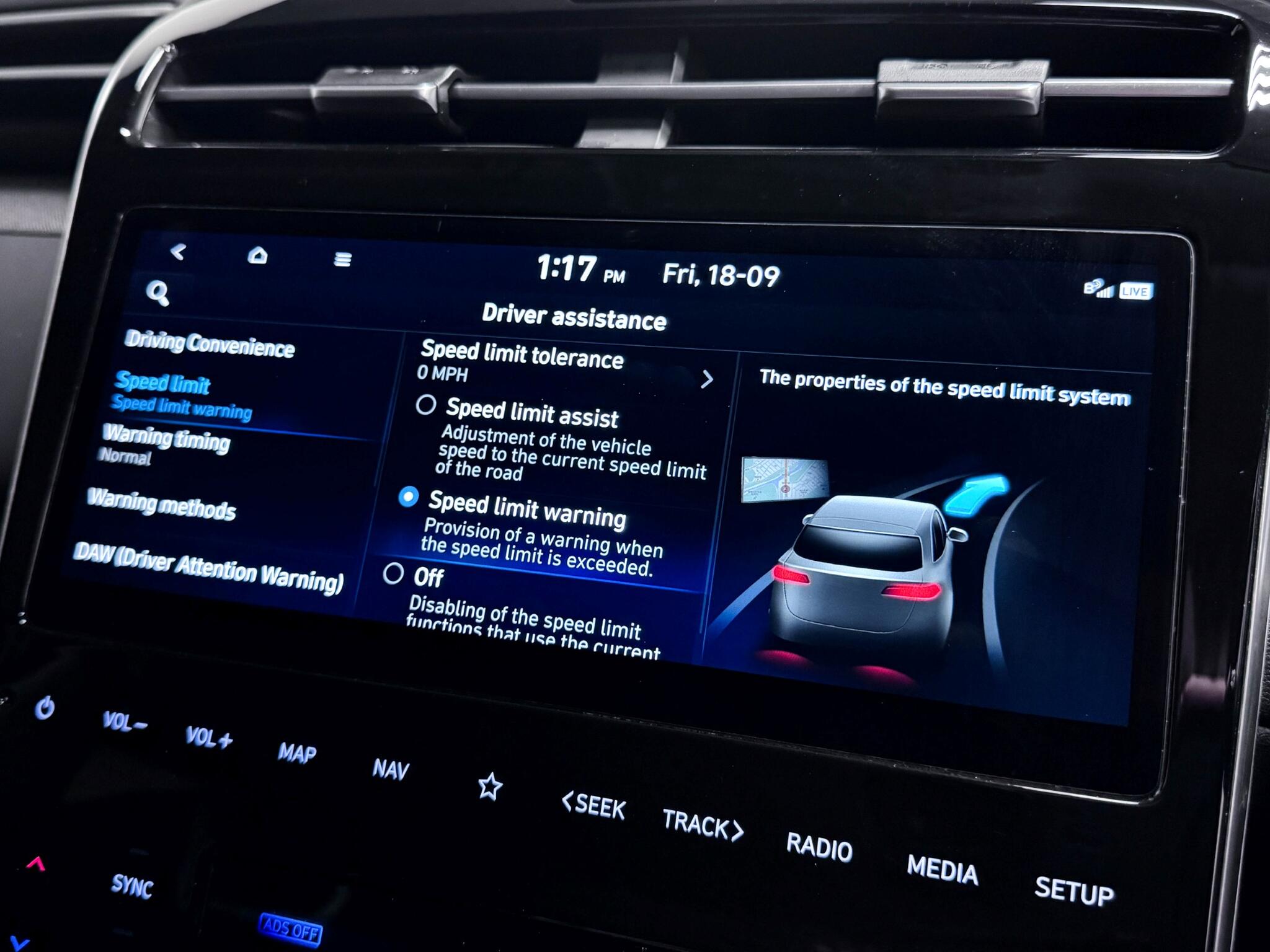 Hyundai Tucson view 50