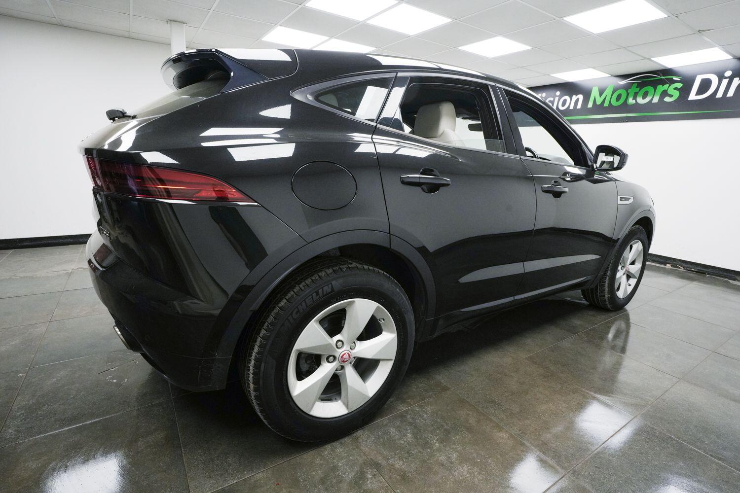 Jaguar E-Pace view 3