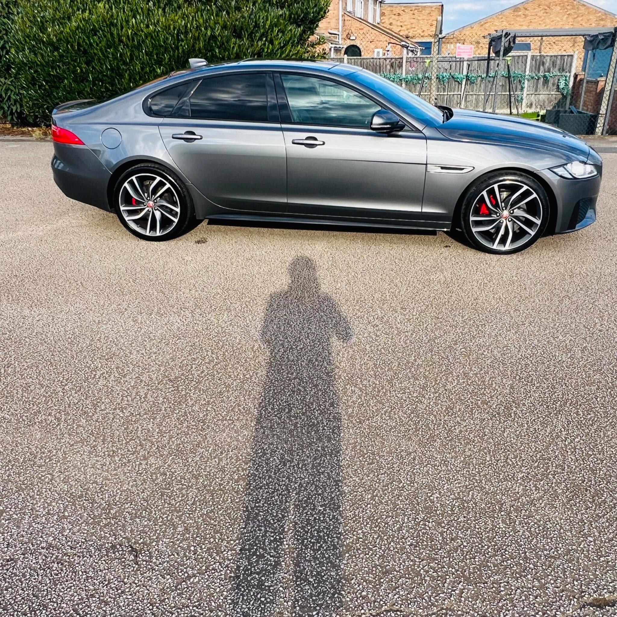 Jaguar XF view 47