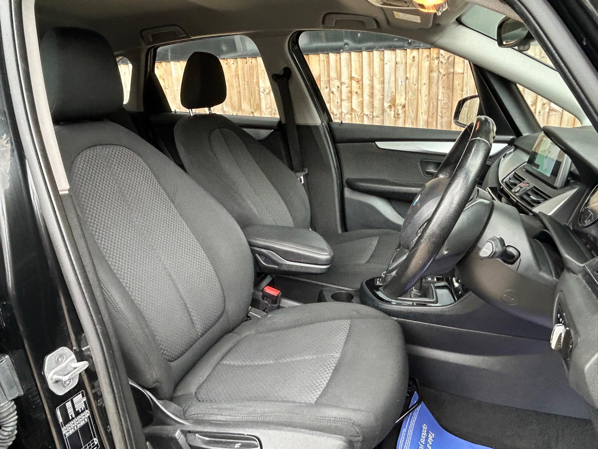 BMW 2 Series view 3