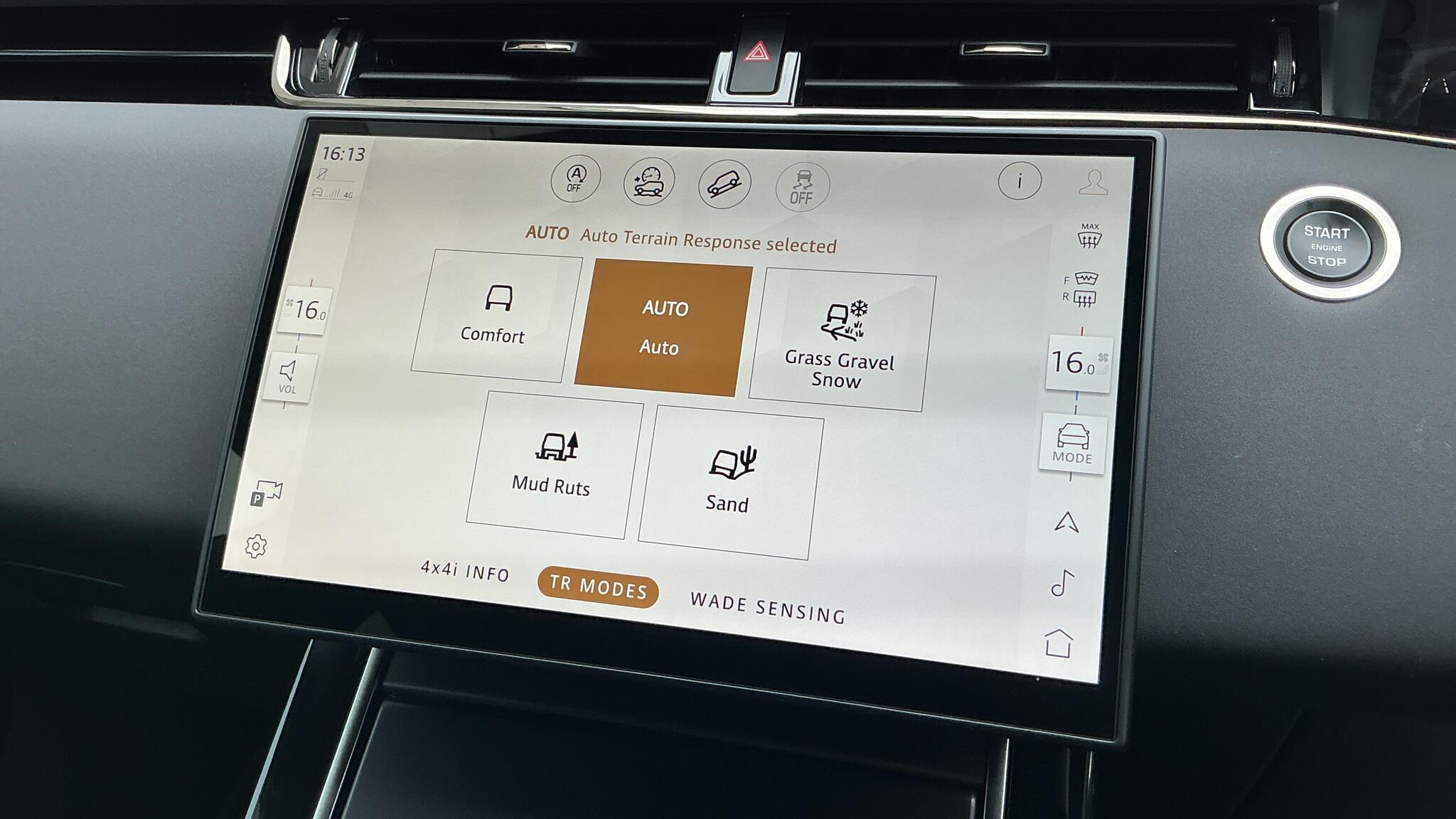 Land Rover Range Rover Evoque view 28