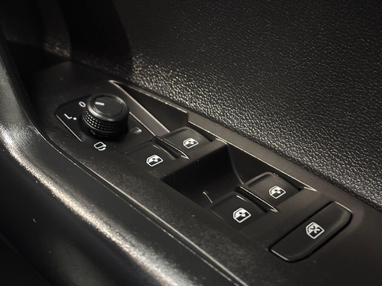 Volkswagen Polo view 37