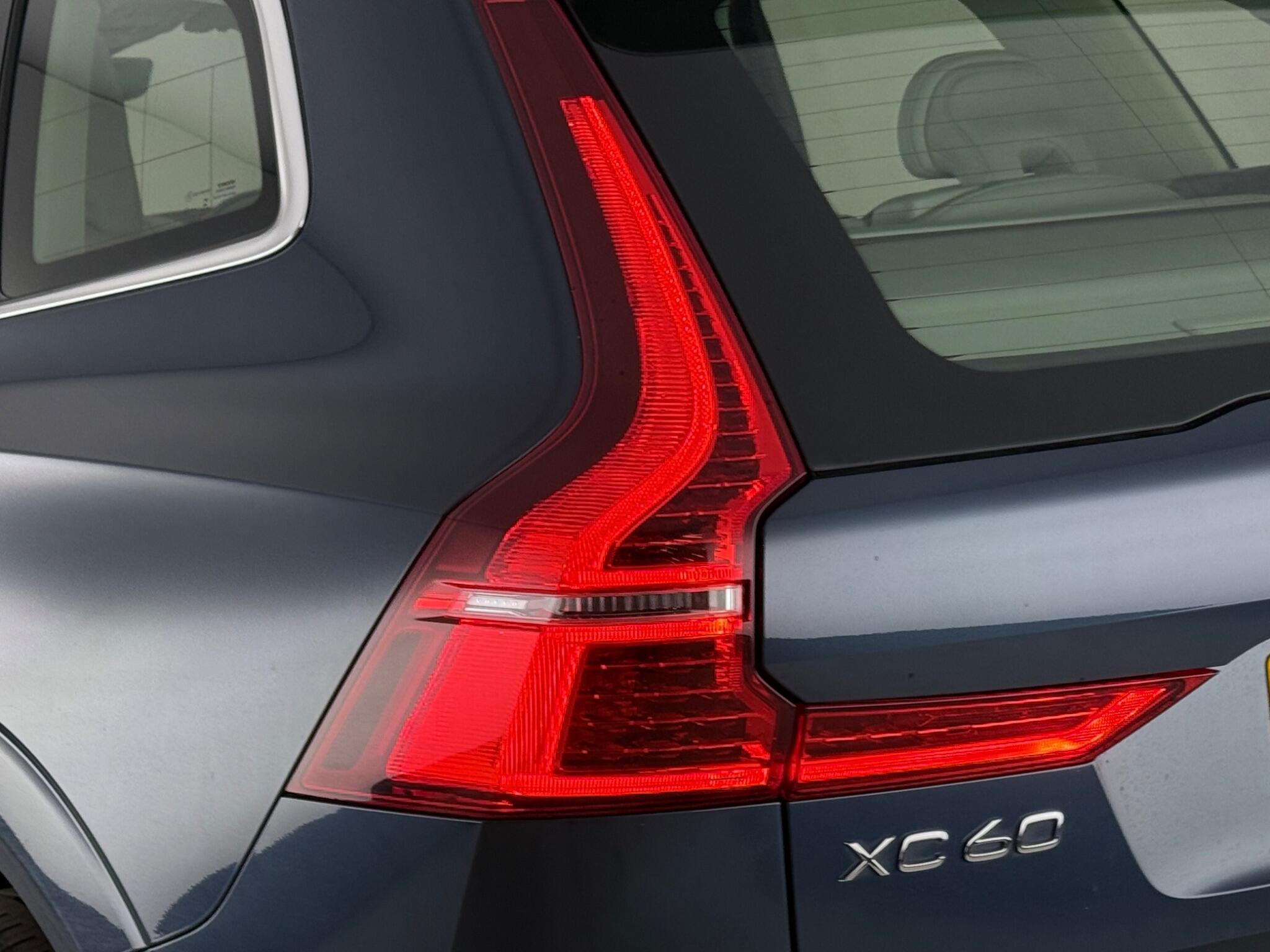 Volvo XC60 view 10