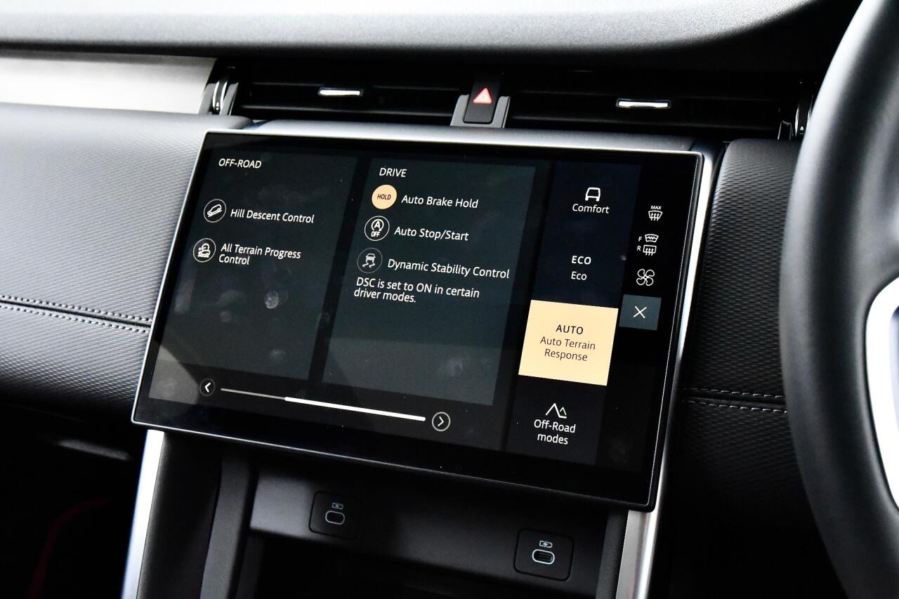 Land Rover Discovery Sport view 43