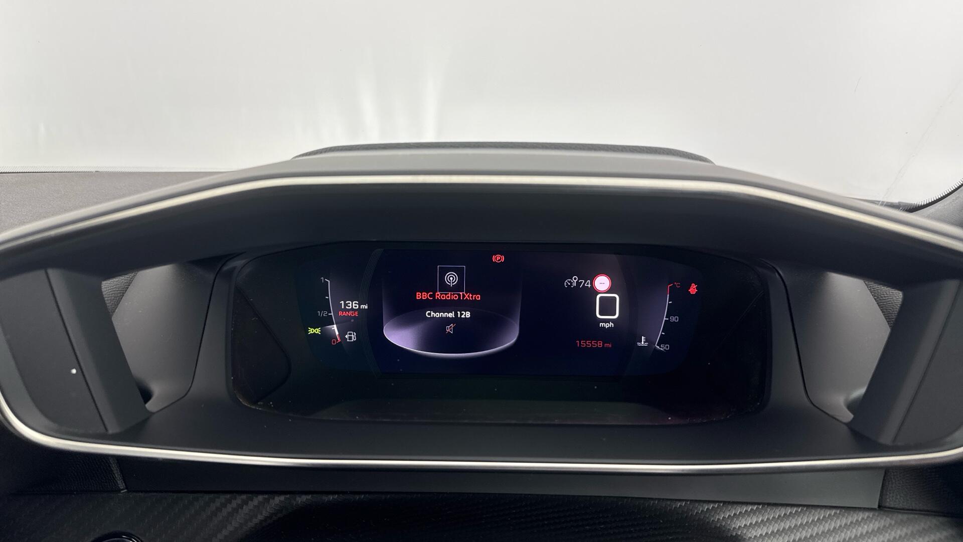 Peugeot 2008 view 13