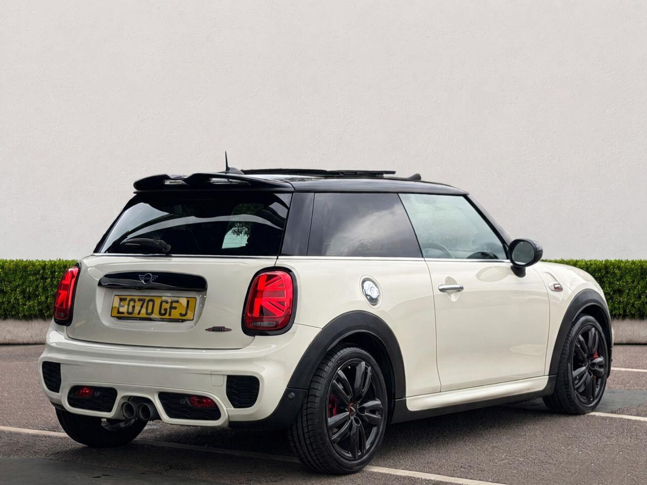 Mini Cooper view 7