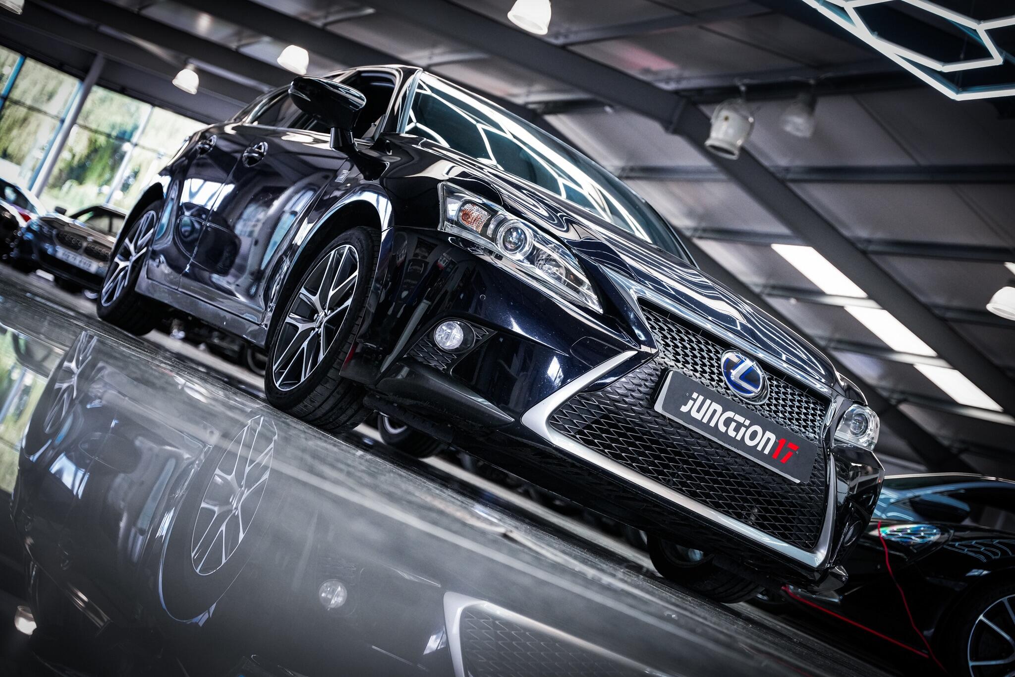 Lexus CT view 32