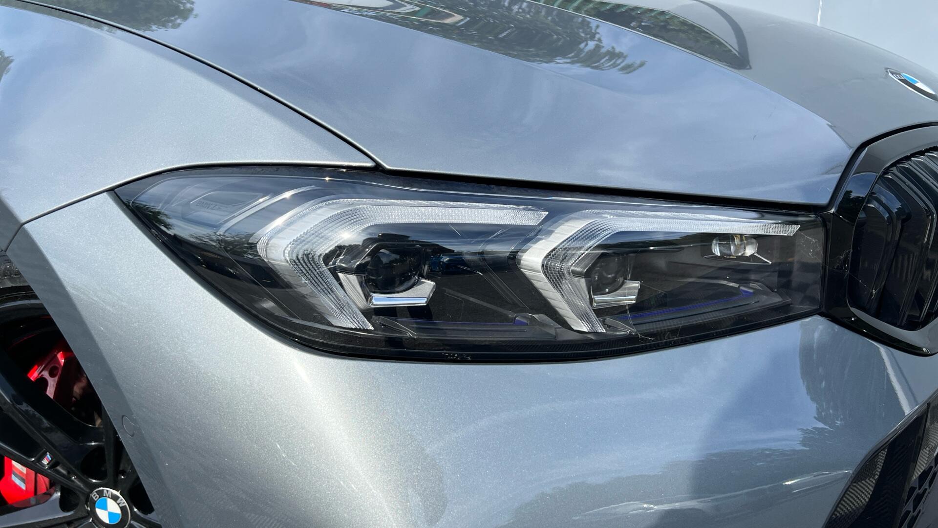 BMW 3 Series view 24