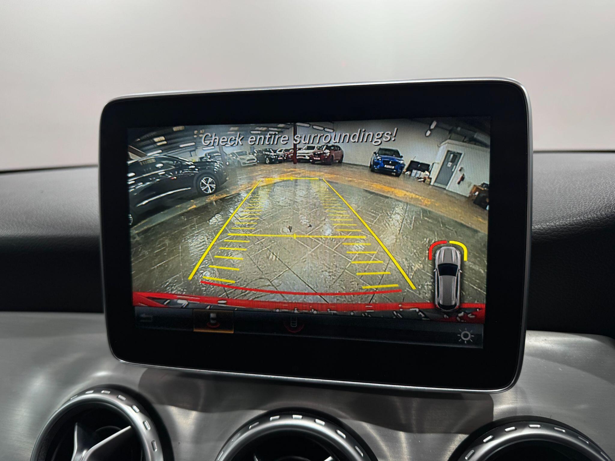 Mercedes-Benz GLA view 43