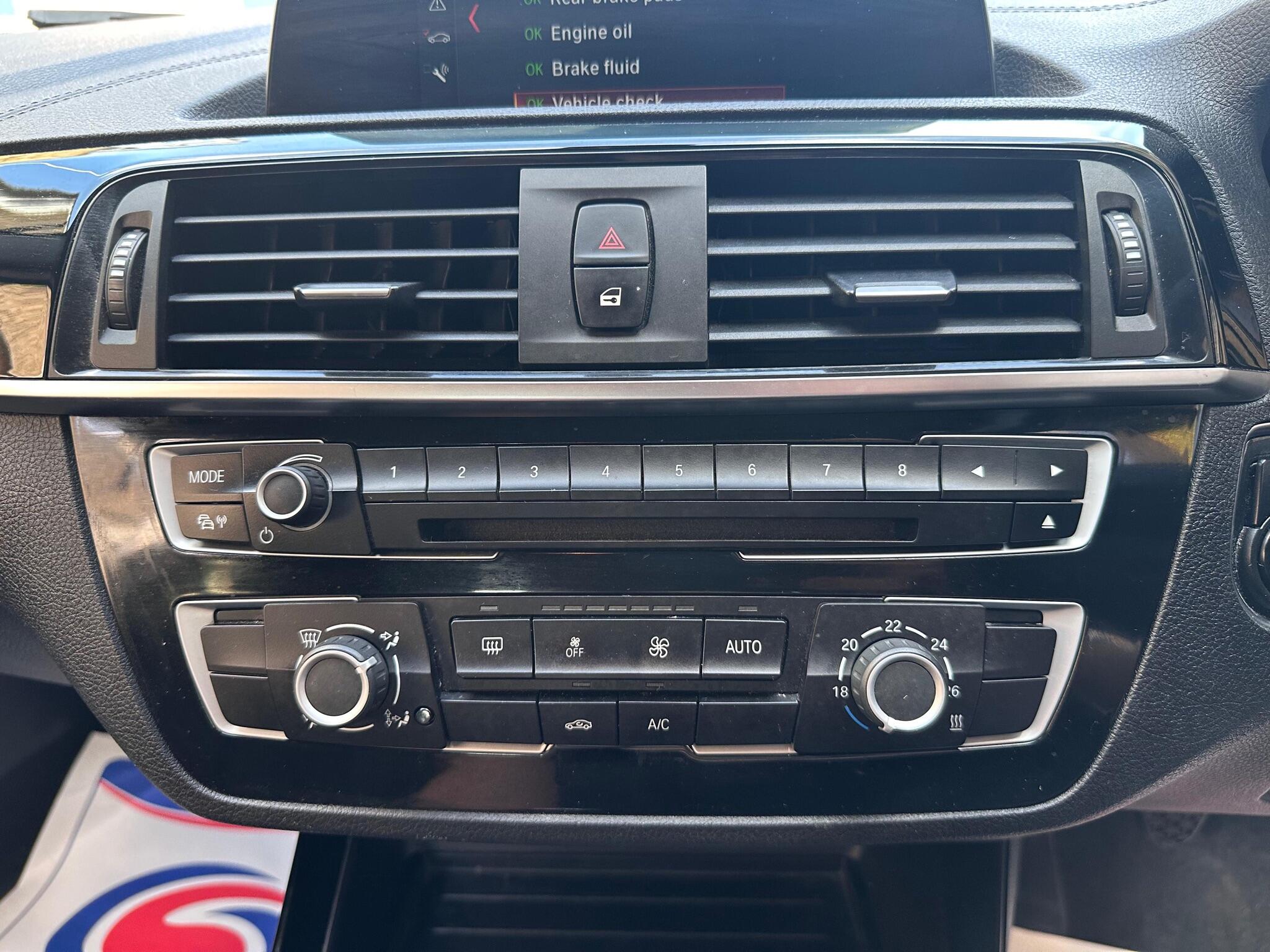 BMW 1 Series view 36