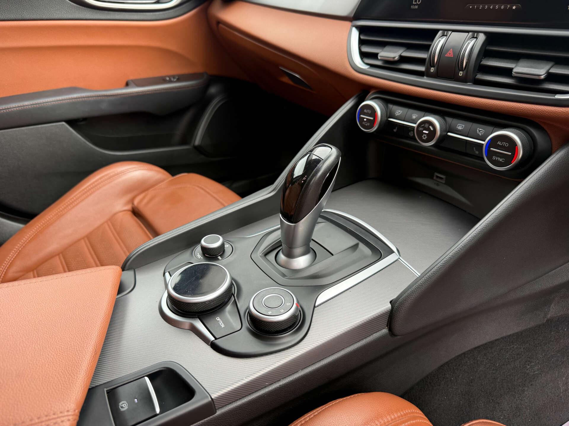 Alfa Romeo Giulia view 36