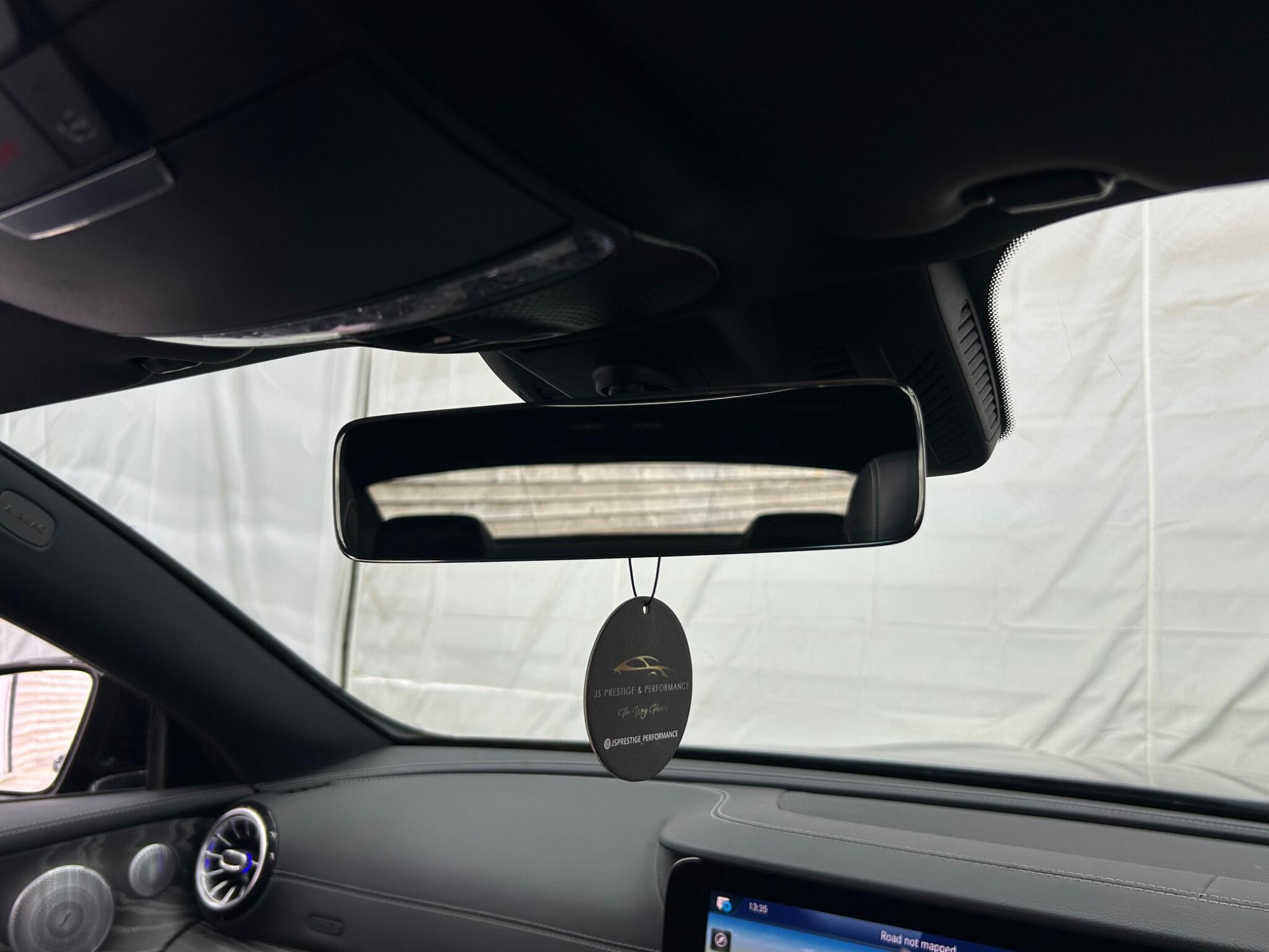 Mercedes-Benz E Class view 51