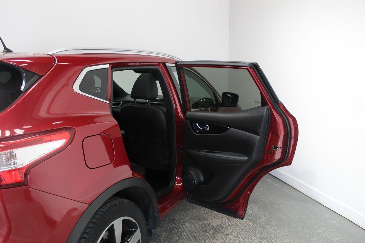 Nissan Qashqai view 25