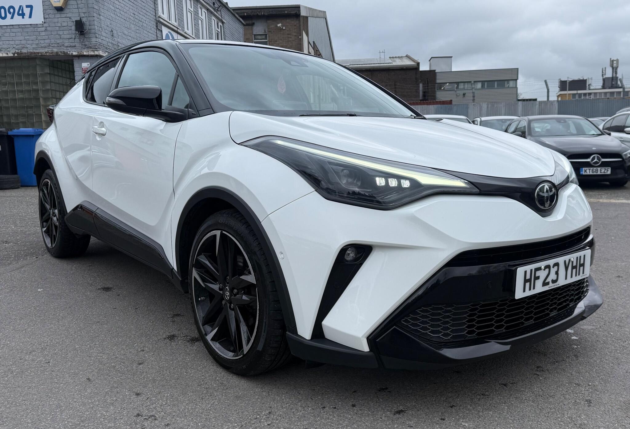 Toyota C-HR view 5