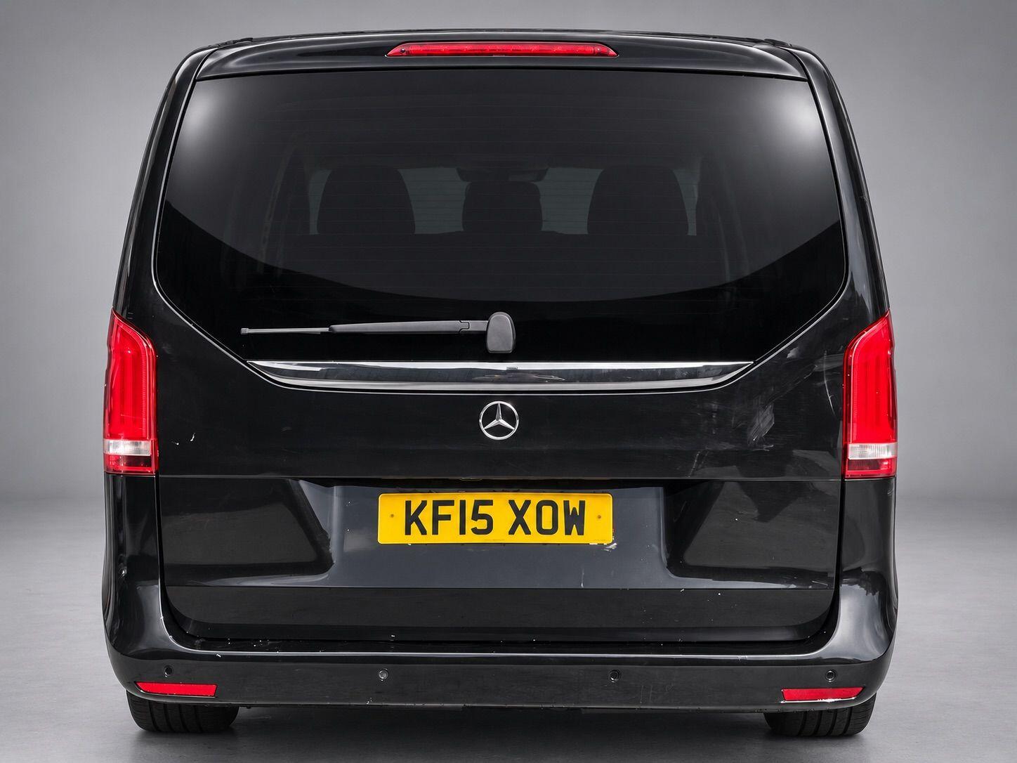 Mercedes-Benz V-Class view 12