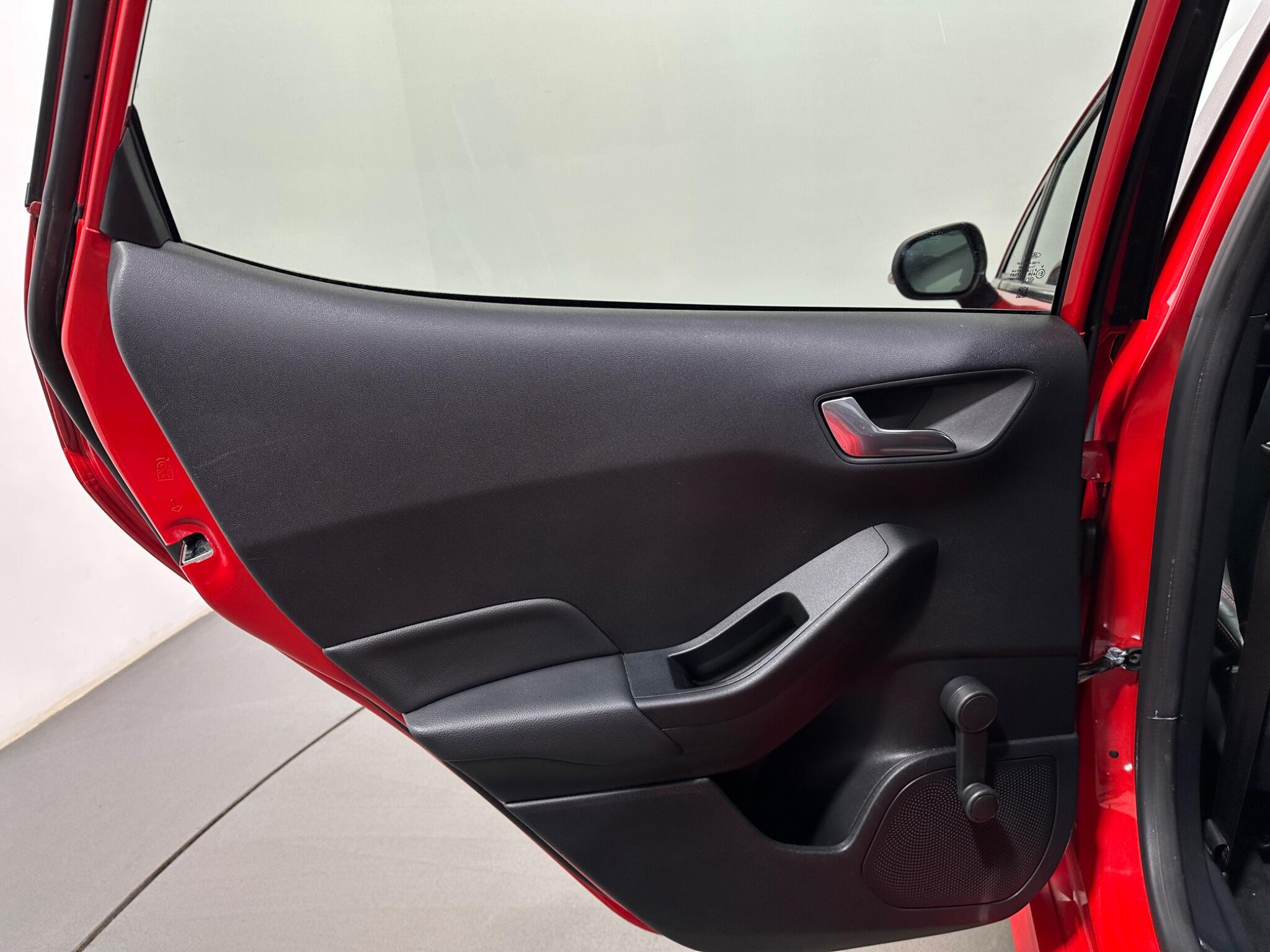 Ford Fiesta view 39