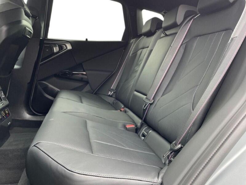 BMW X3 view 11