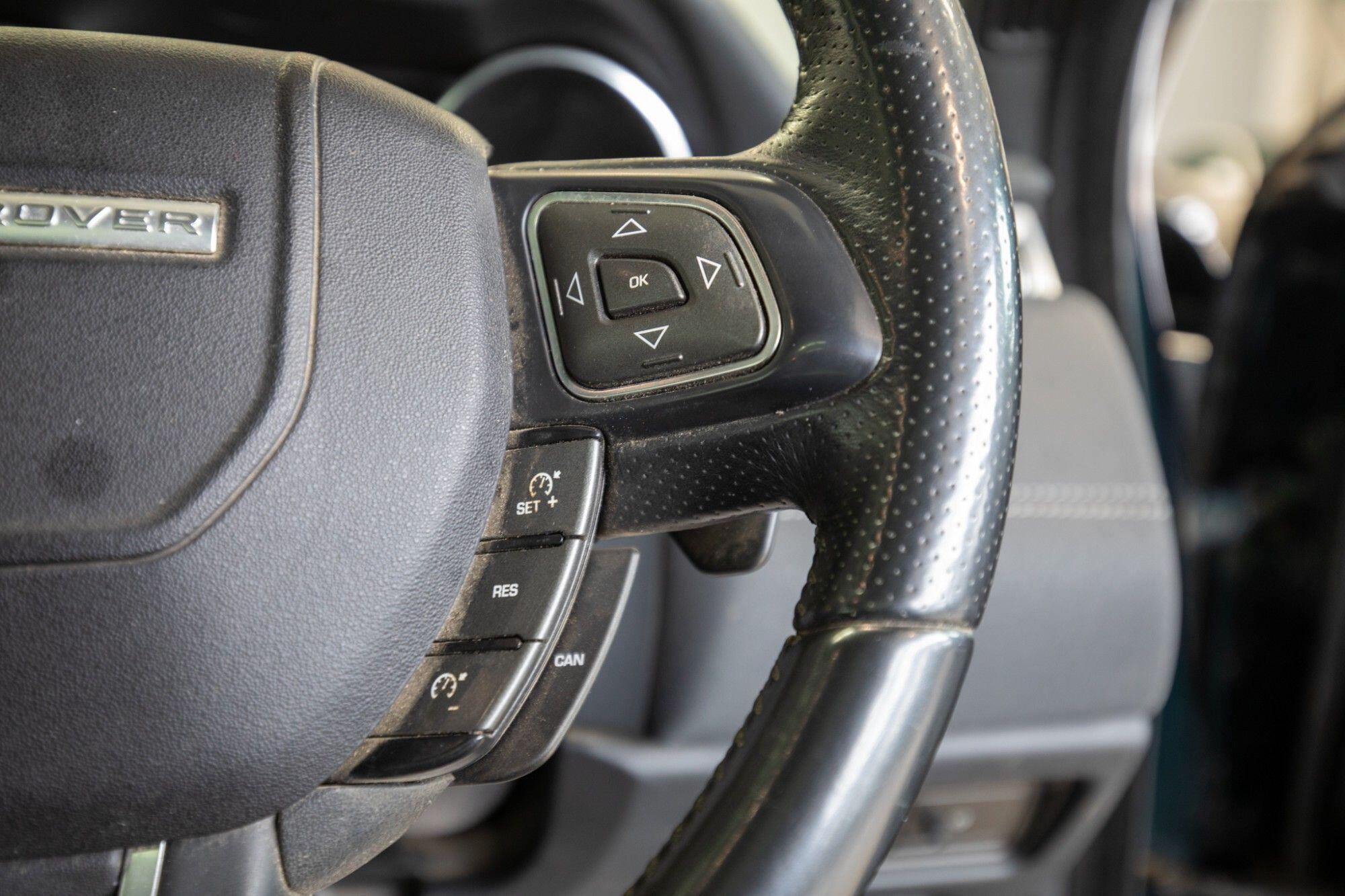 Land Rover Range Rover Evoque view 19