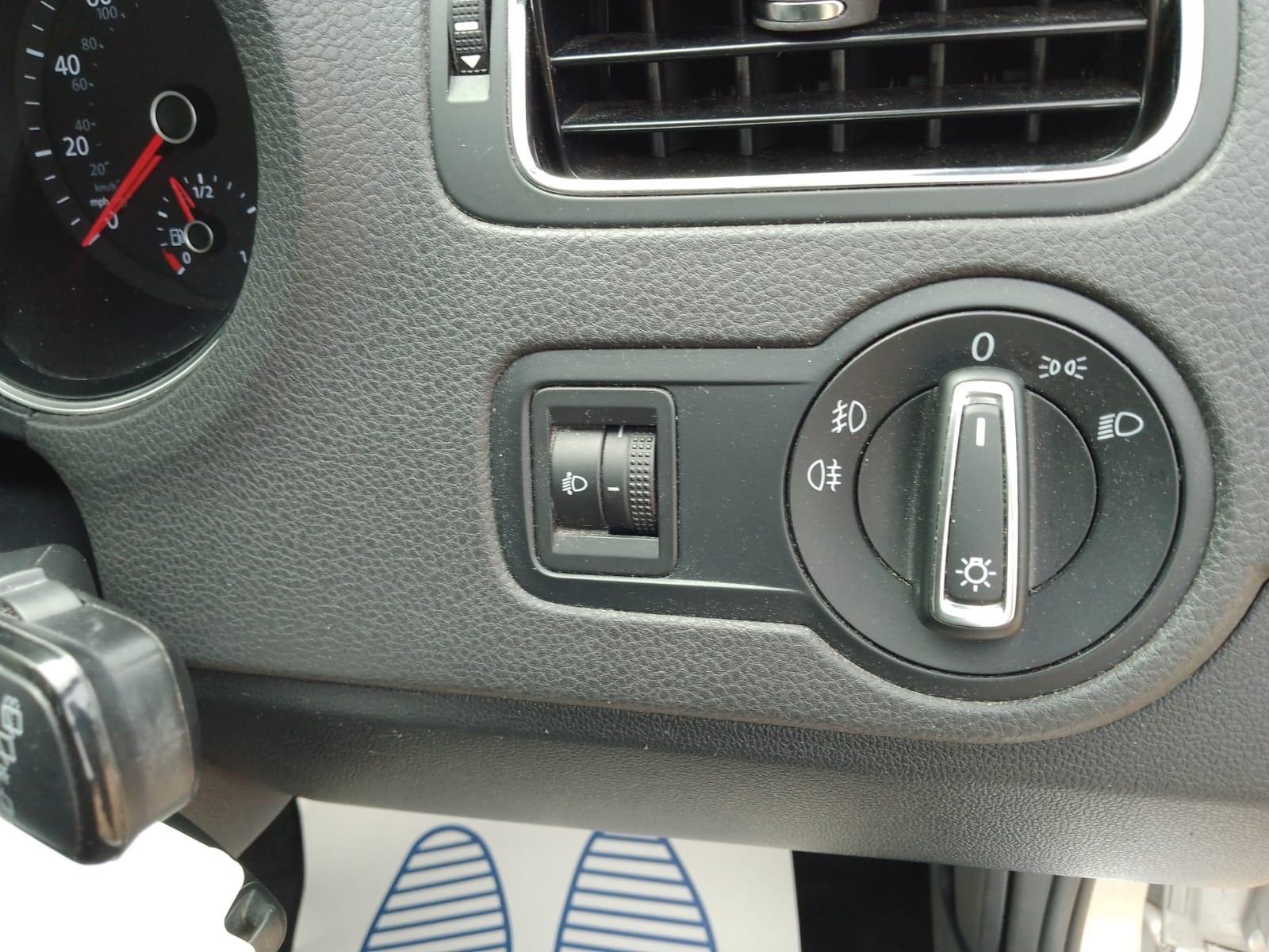 Volkswagen Polo view 33