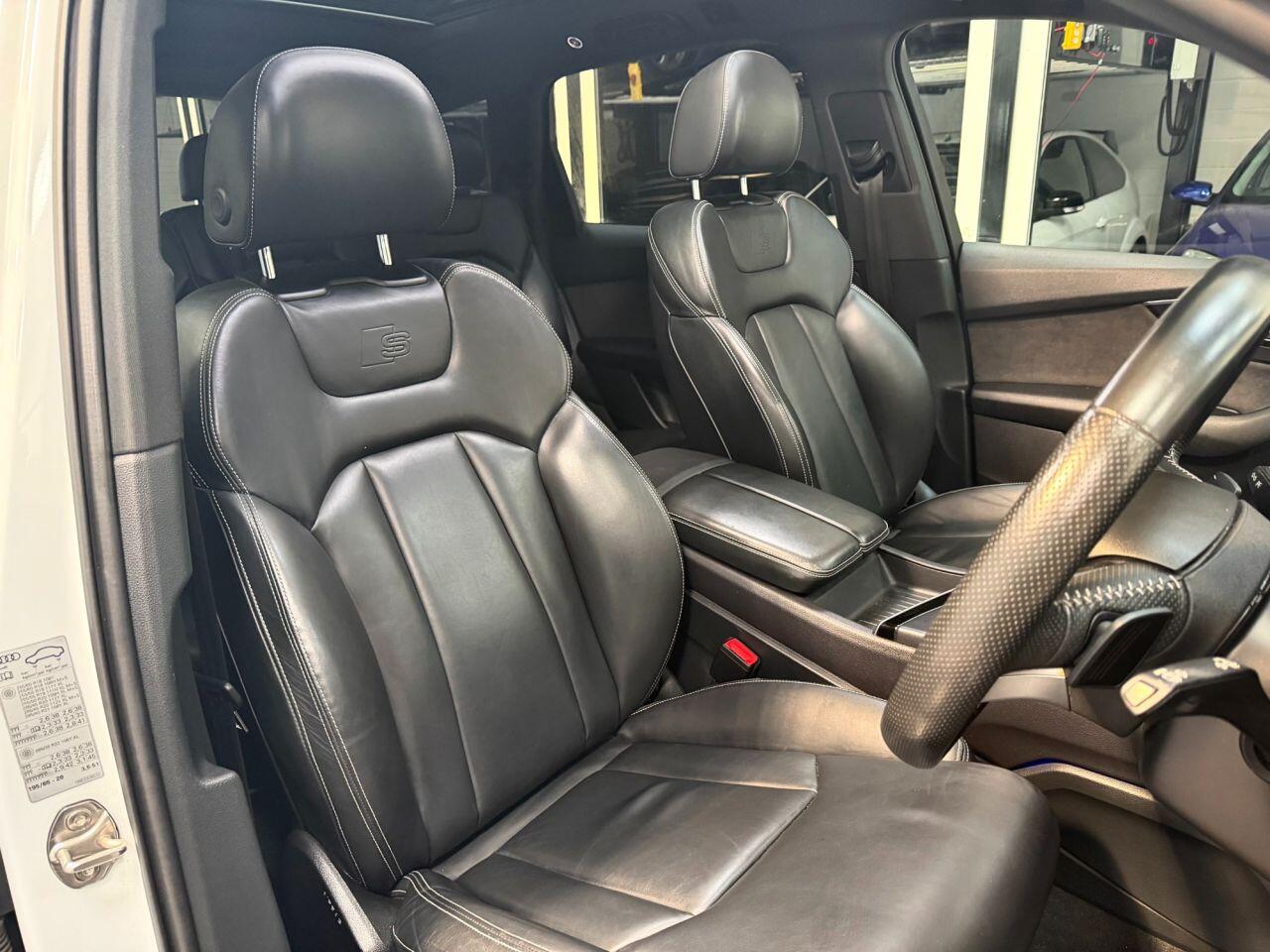 Audi Q7 view 19