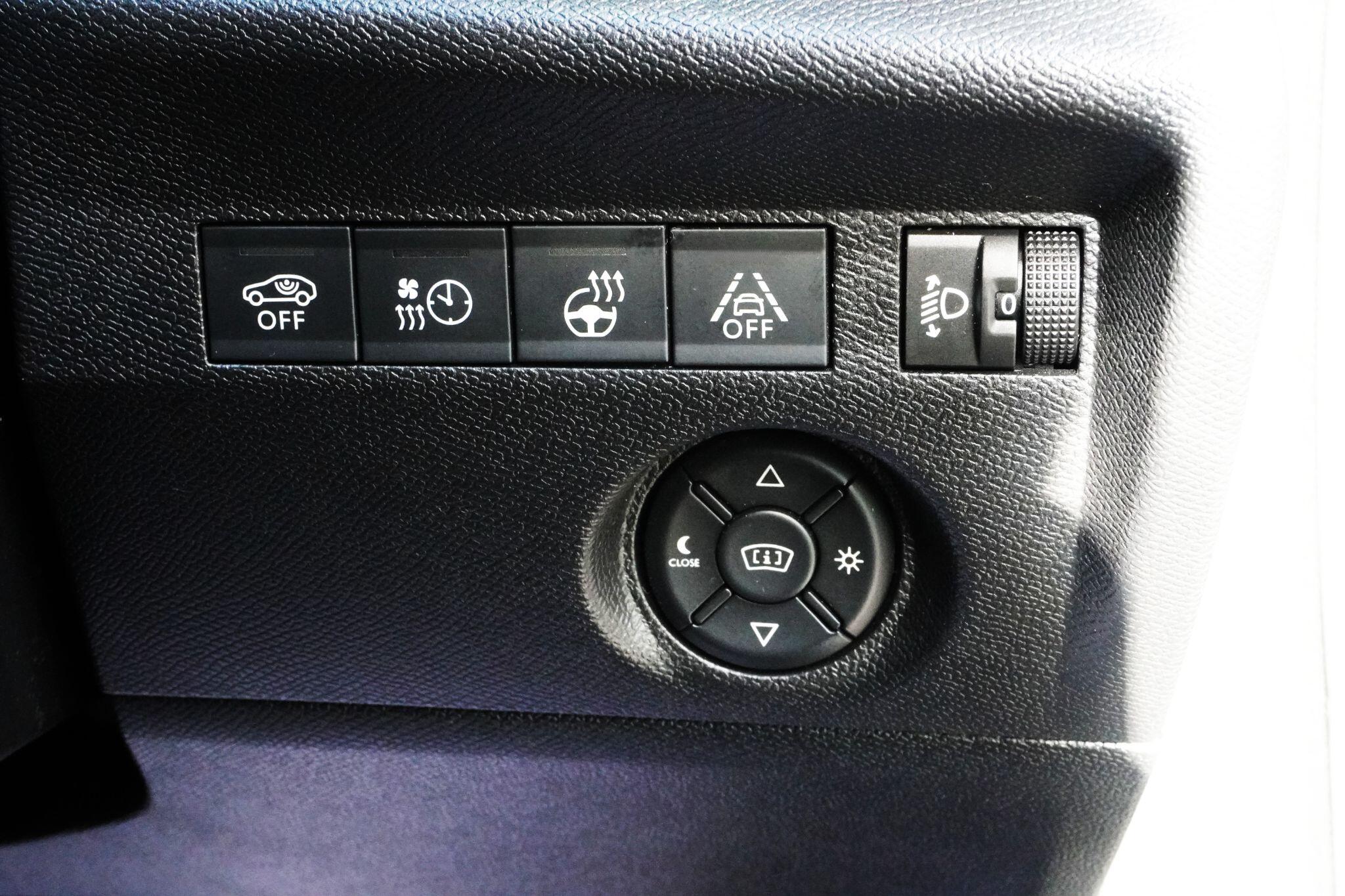 Citroen e-C4 view 40