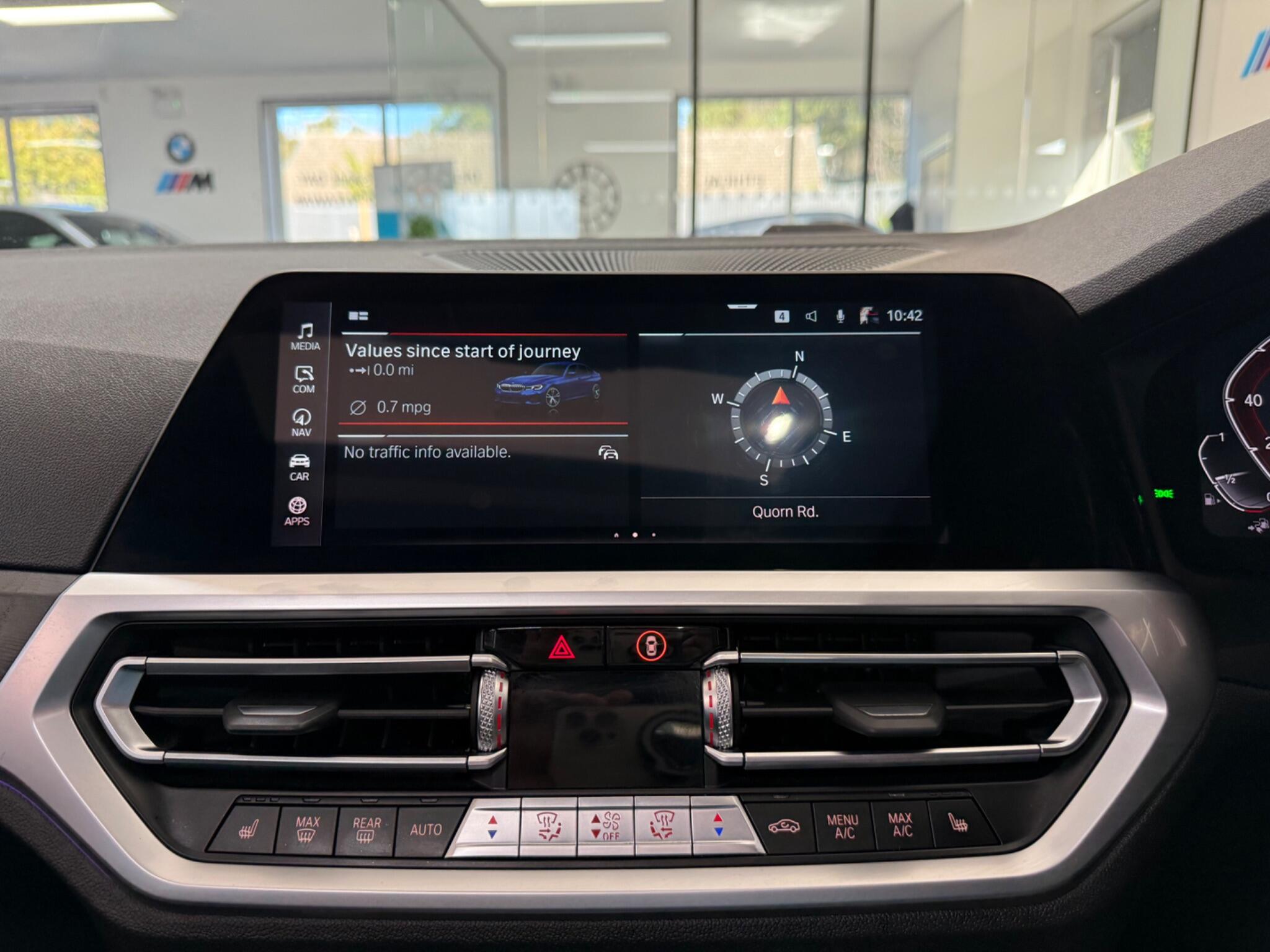 BMW 3 Series view 12