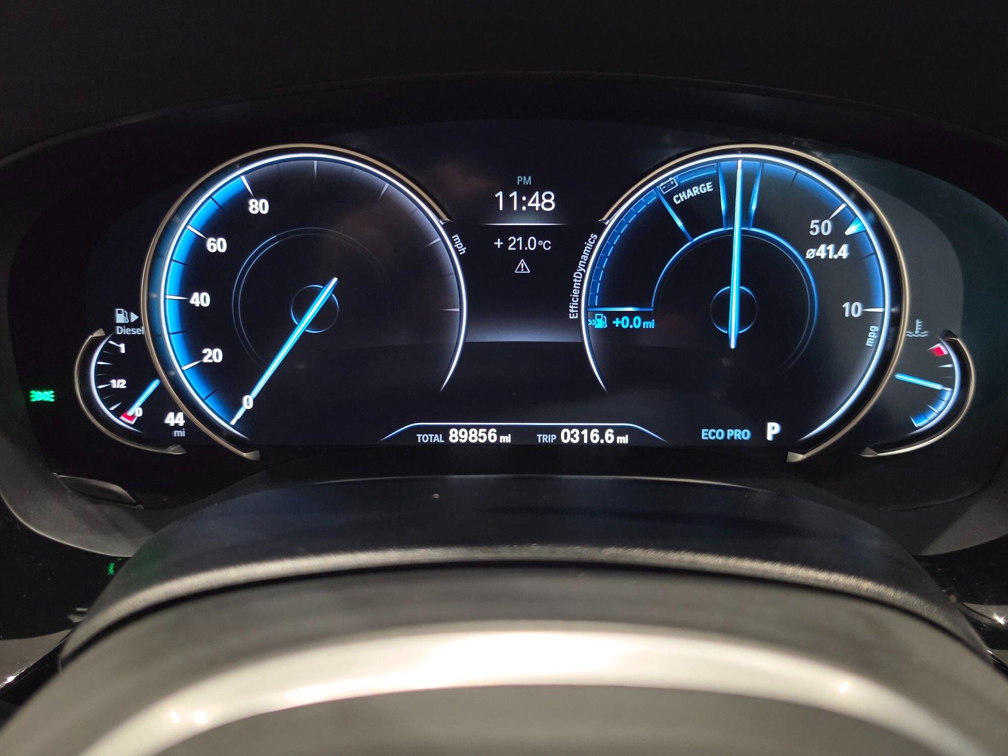 BMW 5 Series view 94