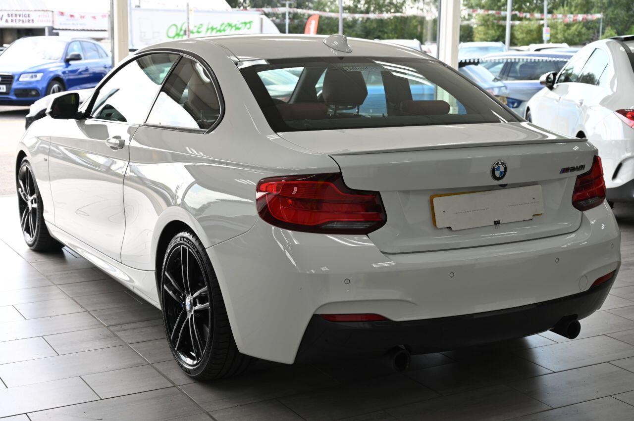 BMW 2 Series view 10