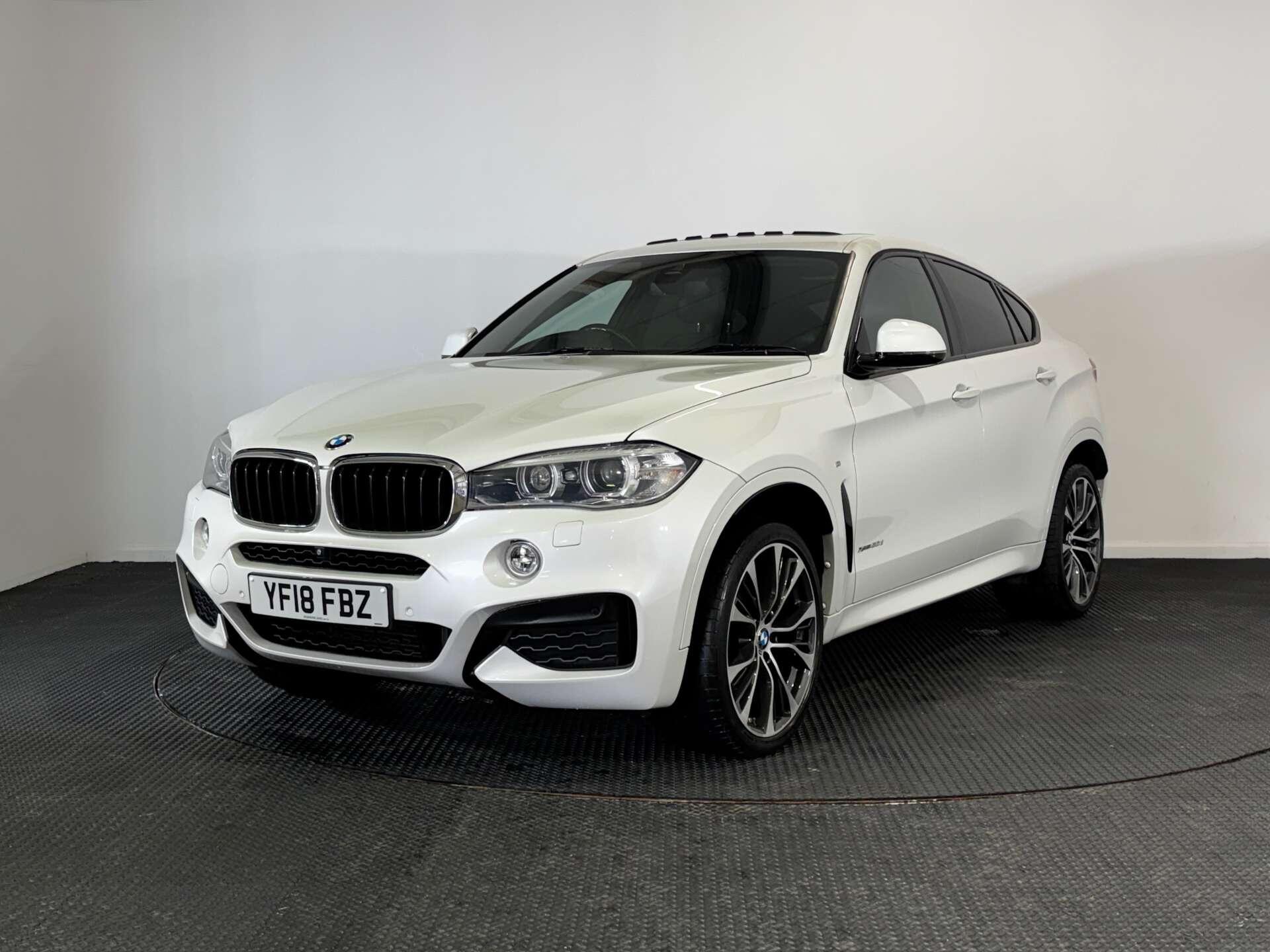 BMW X6 view 3