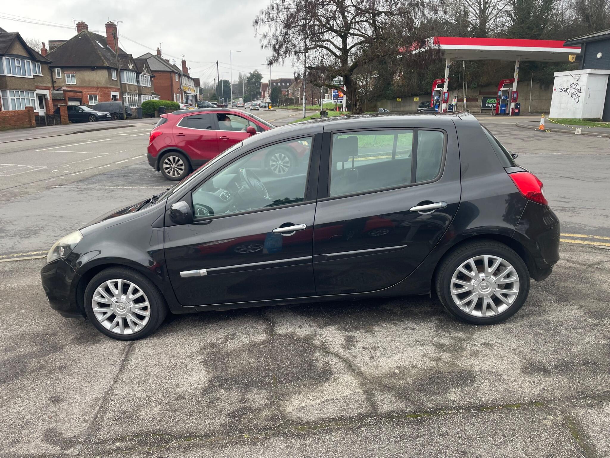 2011 Renault Clio image 10