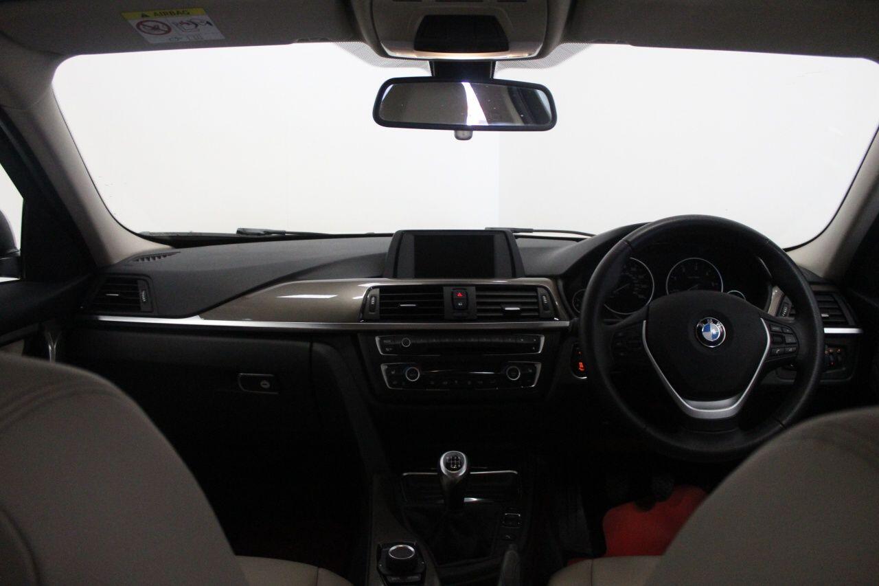 BMW 3 Series view 28