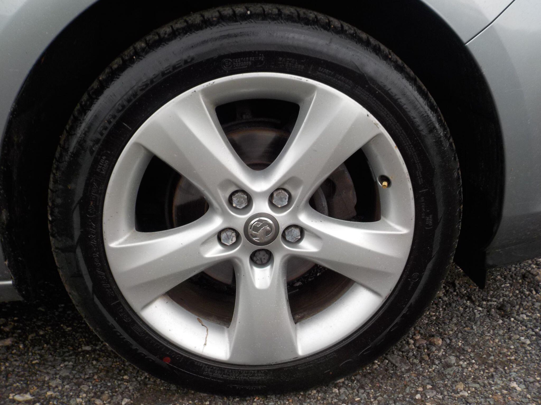 Vauxhall Astra 1.4 16v SRi Euro 5 5dr