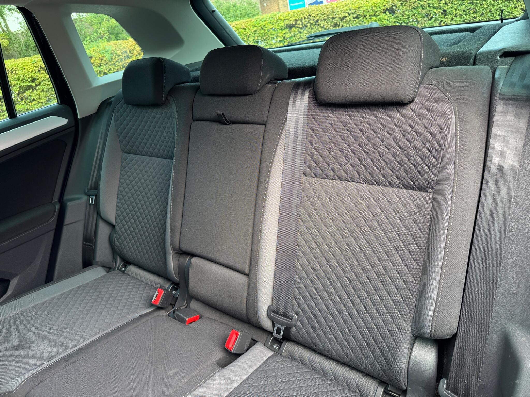 Volkswagen Tiguan view 52