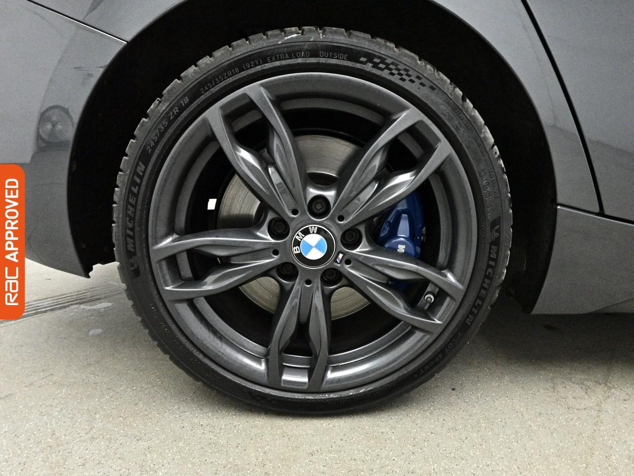 BMW 1 Series view 29