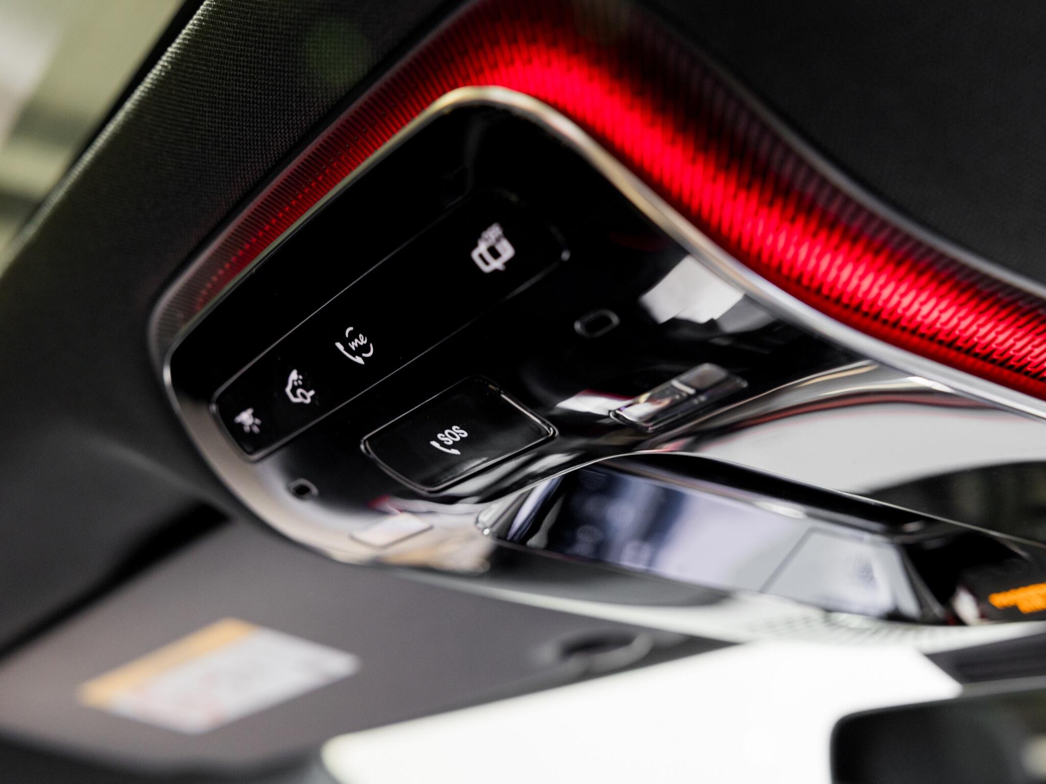 Mercedes-Benz C Class view 24