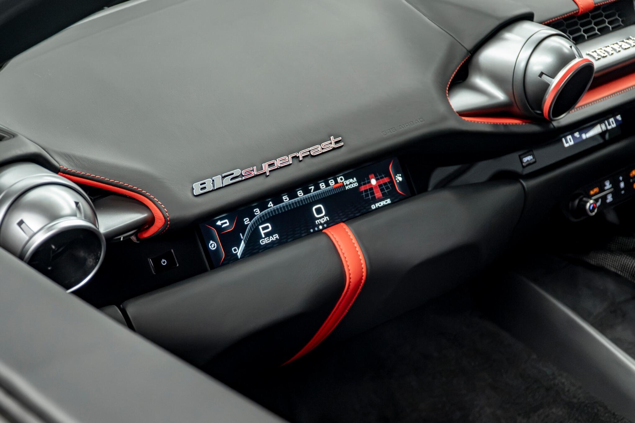 Ferrari 812 view 40
