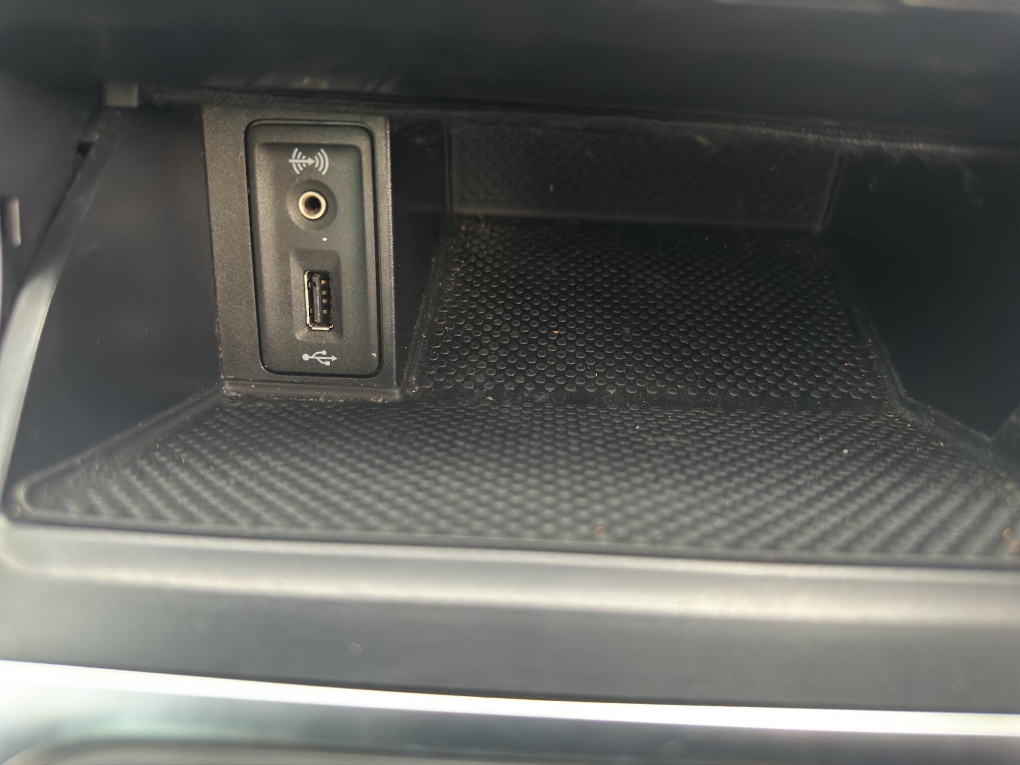 Volkswagen Golf view 20