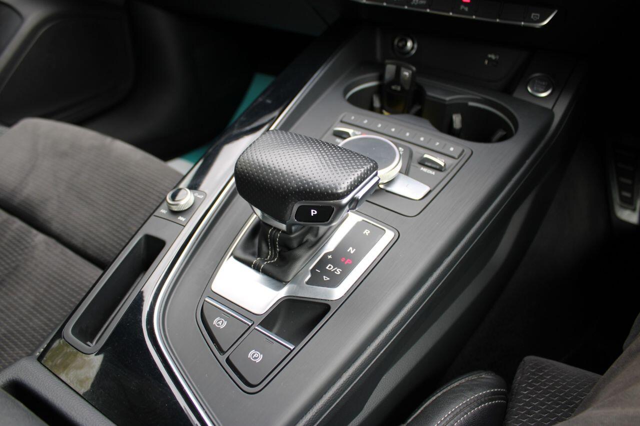 Audi A4 view 23