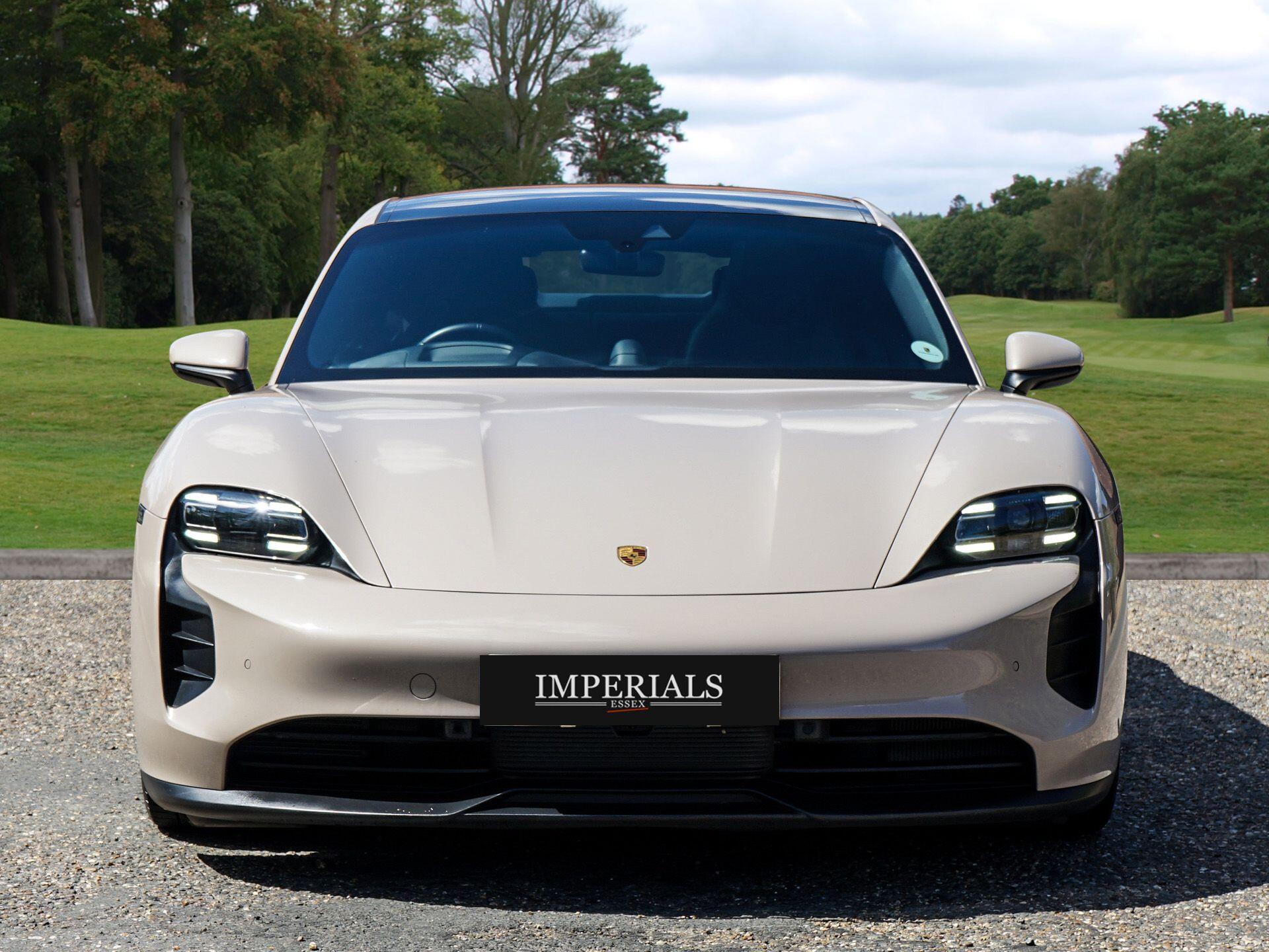 Porsche Taycan view 10