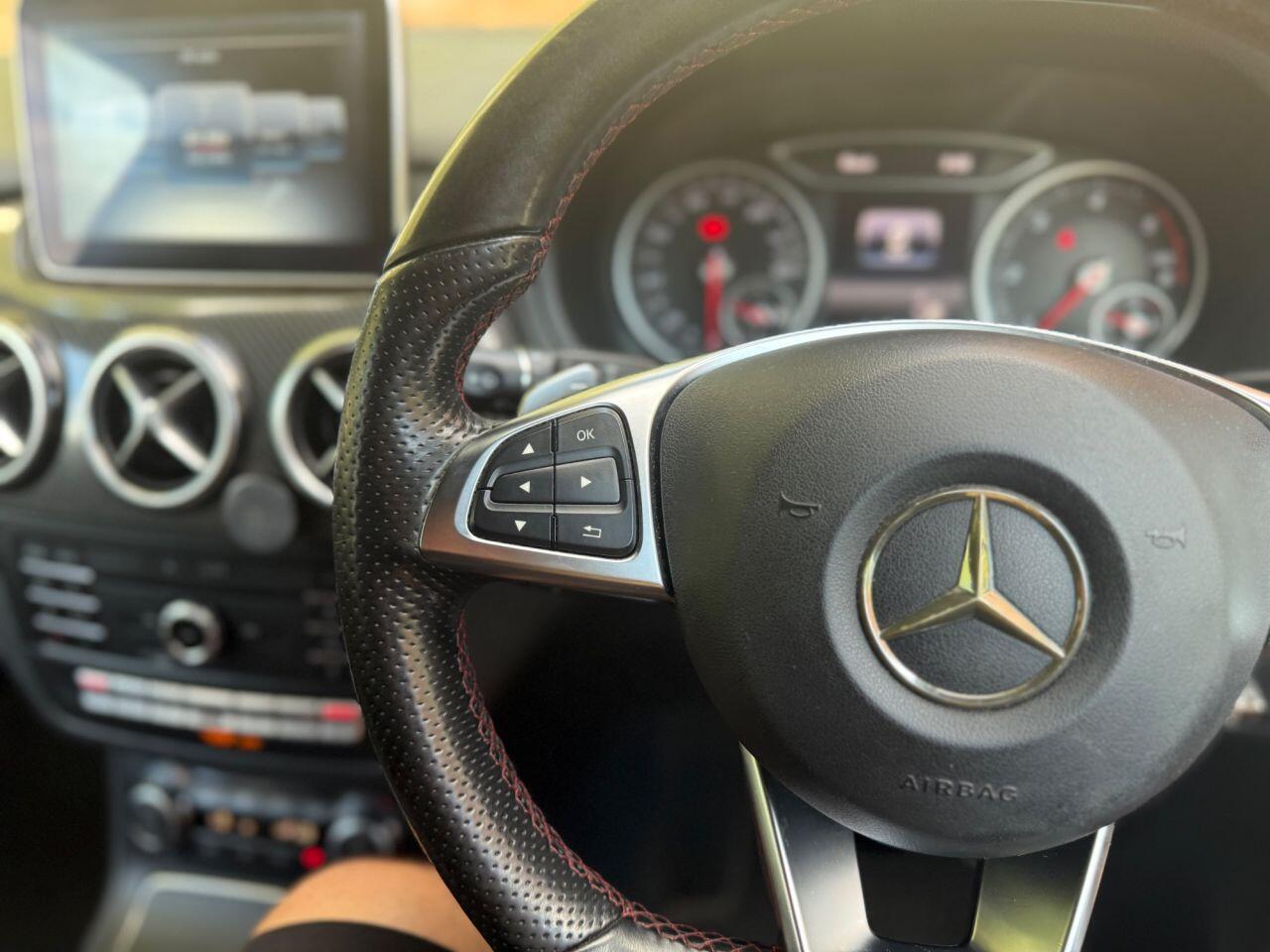 Mercedes-Benz B-Class view 24