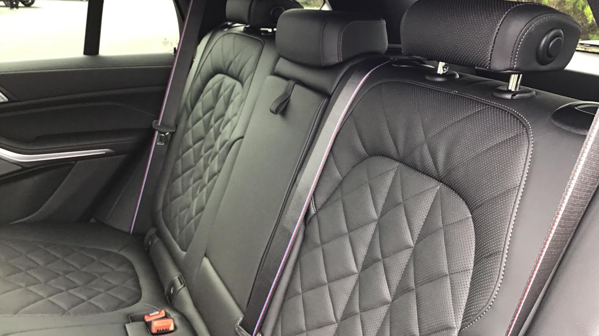 BMW X5 view 12