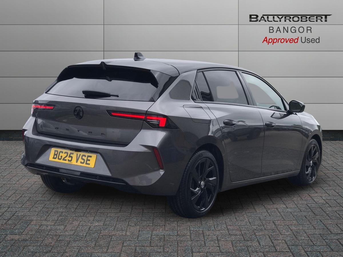 Vauxhall Astra view 15