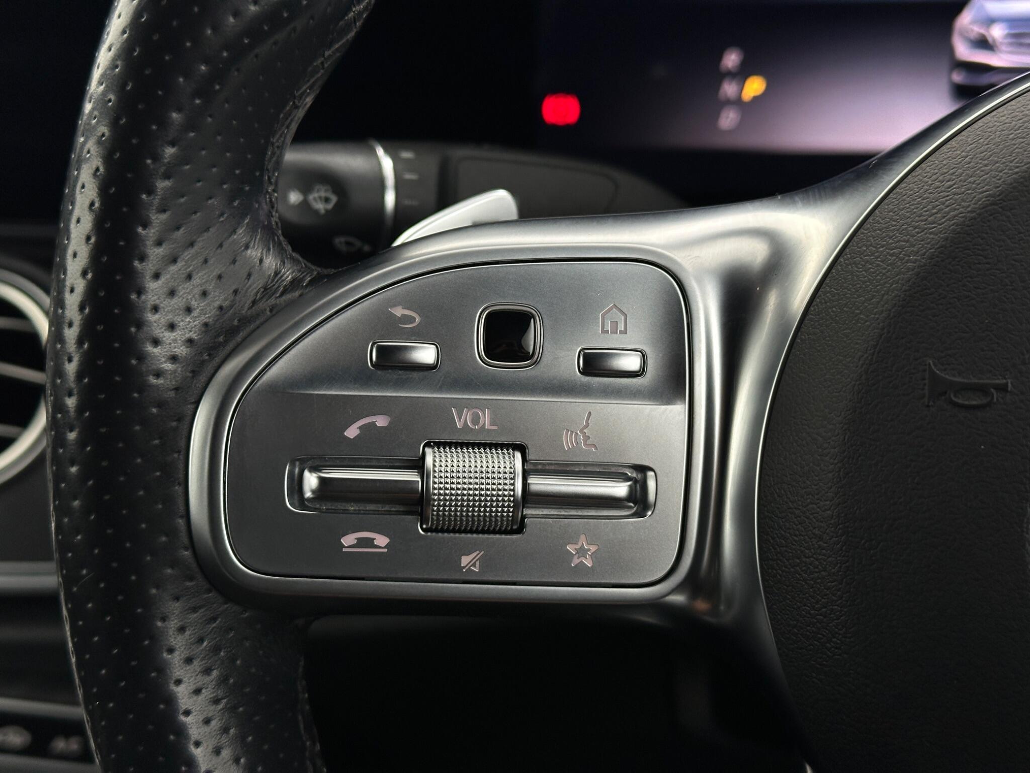 Mercedes-Benz E-Class view 15