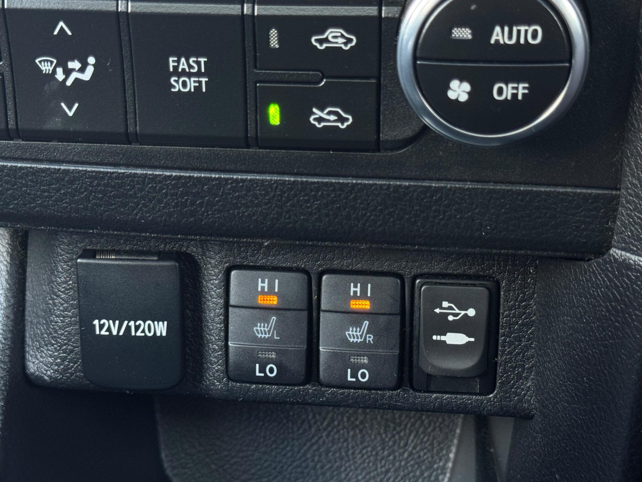 Toyota Auris view 25