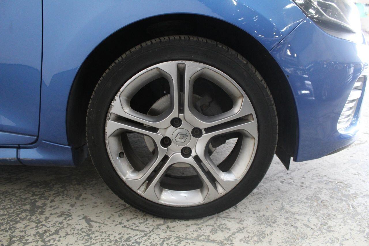Renault Clio view 58