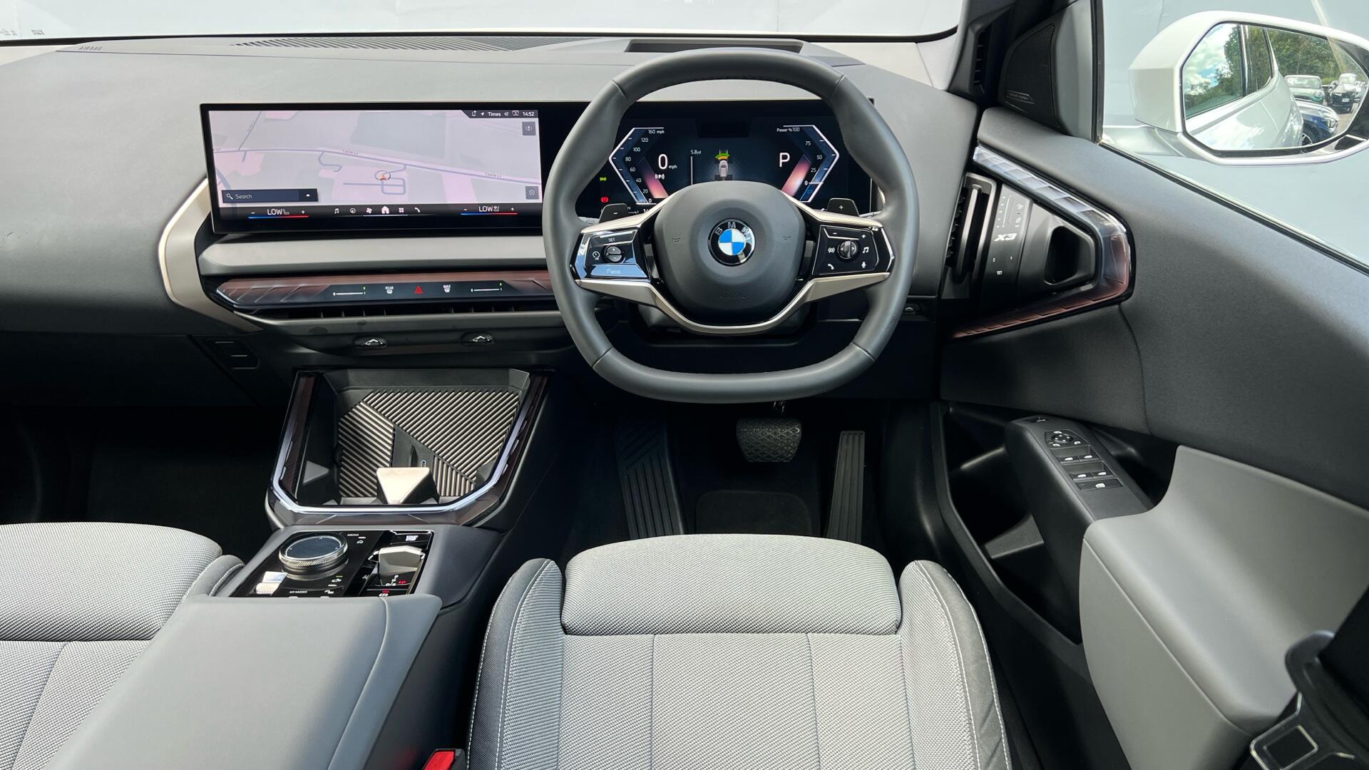 BMW X3 view 5