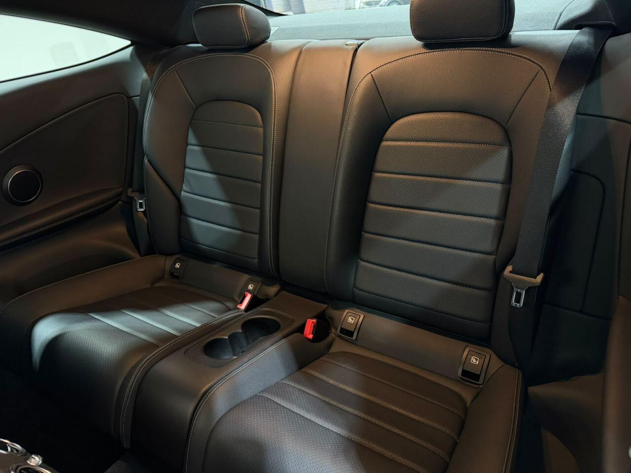 Mercedes-Benz C-Class view 30